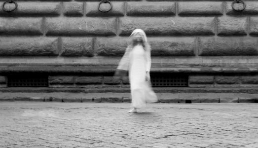 Il video che ti può toccare. Per la performance a Palazzo Strozzi, Reverie interpreta Bill Viola